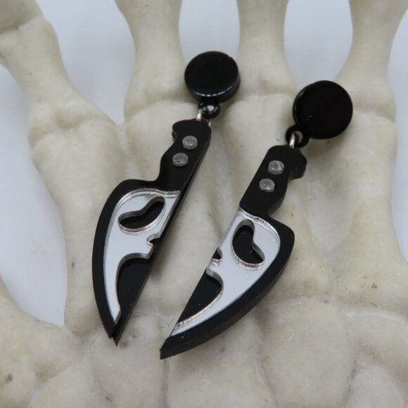 Ghost Face Knife Shaped Rhinestone Accent Dangle Earrings Scream Halloween NEW - Picture 4 of 9